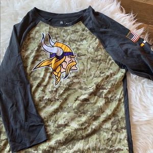 Nike army MN Vikings shirt